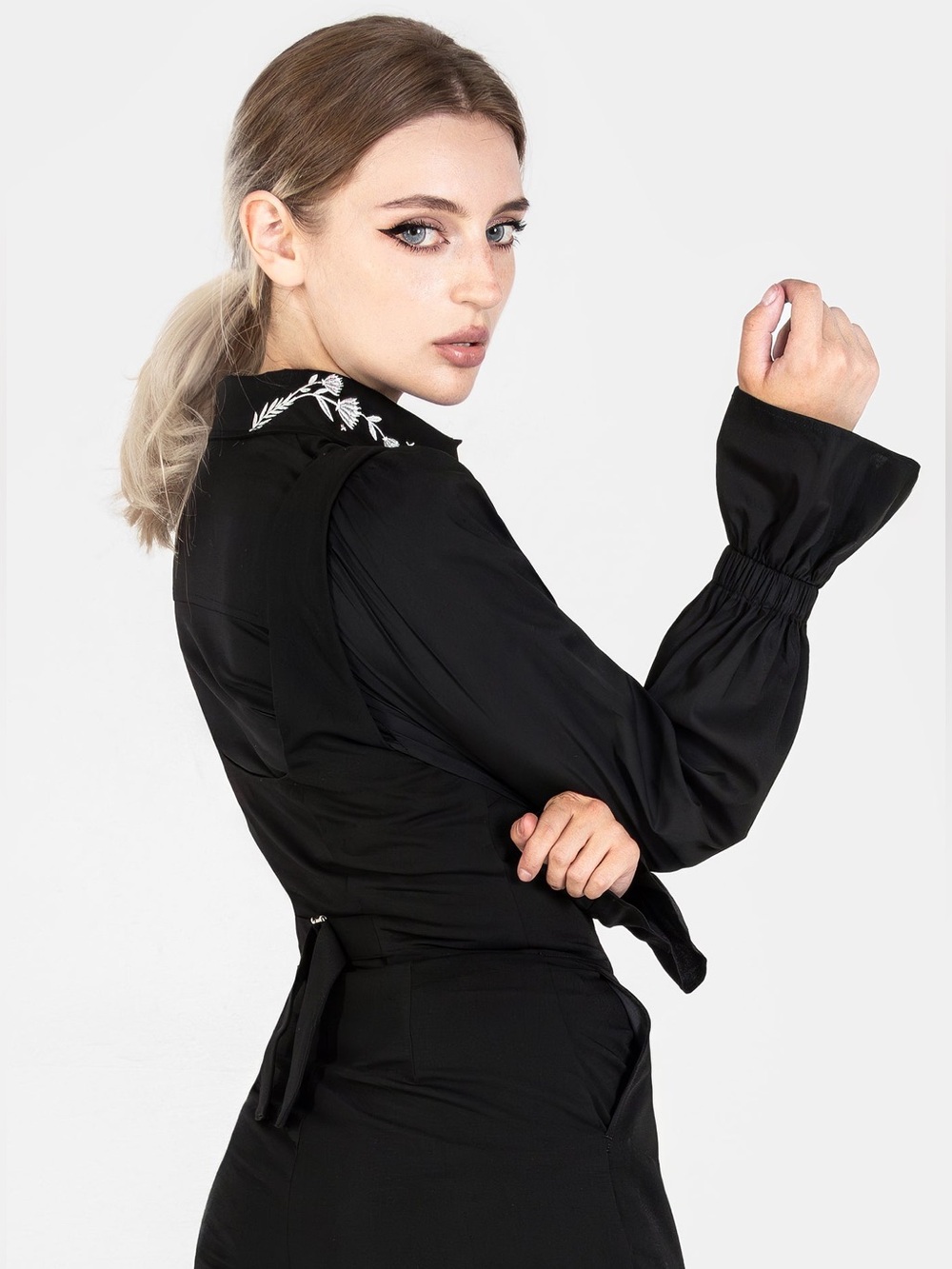 Disturbia Tempora Embroidered Button Up Shirt in Black US 4 / UK 8 - Picture 6 of 12